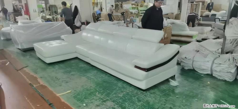 【大厂仿真皮沙发】实木框架，高回弹海绵45密度。全新包装，质量非常好，3.6米右贵妃 - 各类家具 - 居家生活 - 邯郸分类信息 - 邯郸28生活网 hd.28life.com